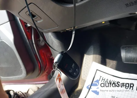 2019 Jeep Cherokee Latitude Plus z USA, uszkodzony, nr VIN 1C4PJMLB0KD438173